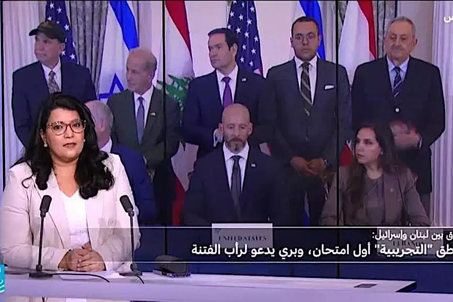 لبنان بين سندان تطبيق الاتفاق وبين مطرقة الحفاظ على السلم الأهلي لبنان بين سندان تطبيق الاتفاق وبين مطرقة الحفاظ على السلم الأهلي