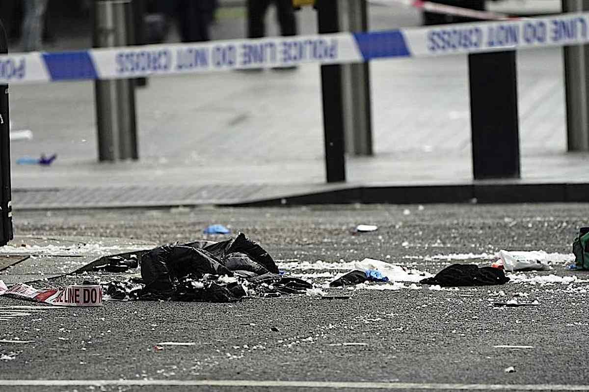 Dos policías apuñalados en el centro de Londres