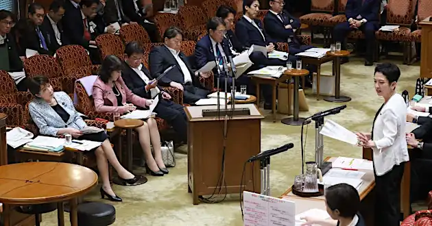 「いかがなものか」高市首相が立民・蓮舫氏に苦言　皇室典範改正巡り麻生太郎氏を挙げ質問