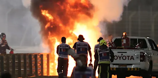 Ο Γάλλος οδηγός της F1, Romain Grosjean, επιβιώνει από το βολβό μετά από τεράστιο δυστύχημα Ο Γάλλος οδηγός της F1, Romain Grosjean, επιβιώνει από το βολβό μετά από τεράστιο δυστύχημα
