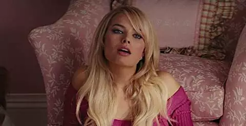 Margot Robbie: «Che imbarazzo quella scena sexy con DiCaprio»