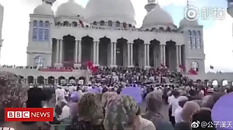 Standoff over China mosque demolition
