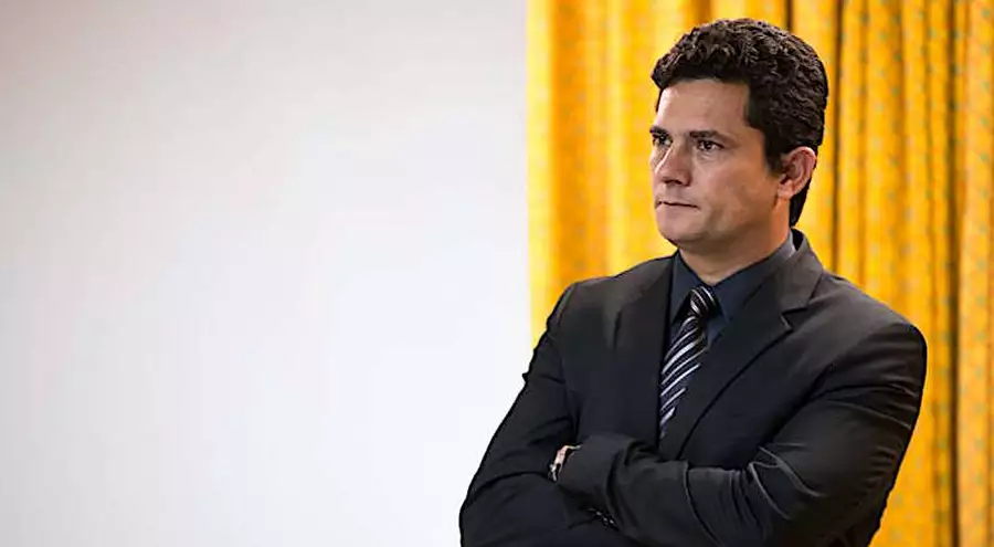 Para Ciro, Moro é 'politiqueiro' e é melhor que fique na Justiça do que no STF Para Ciro, Moro é 'politiqueiro' e é melhor que fique na Justiça do que no STF