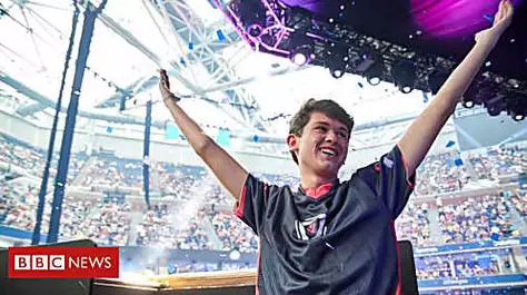 US teenager wins $3m as Fortnite world champion