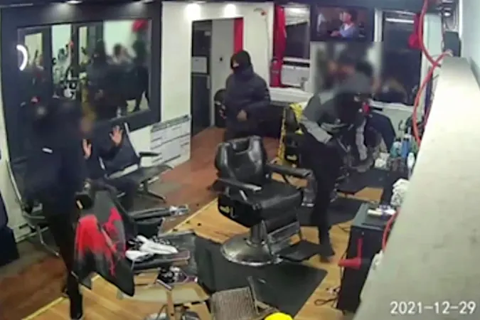 Police searching for armed robbers who held up Bronx barber shop