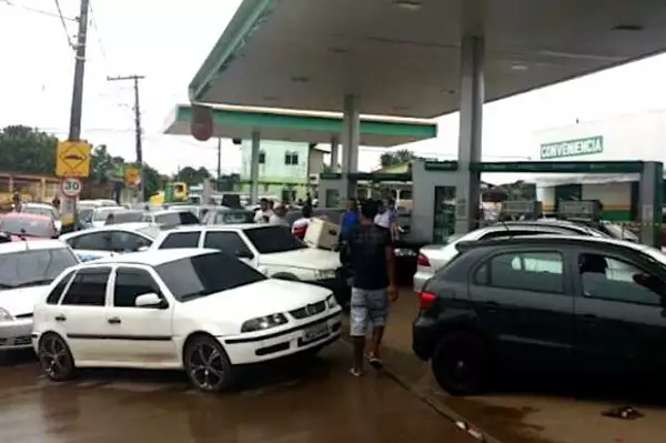 Posto de gasolina de Petrolina é palco de confusão após homem promover aparelho inusitado