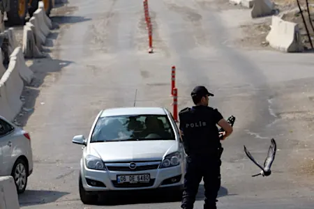 Τουρκία: Κατασχέθηκαν 10.000 αντικείμενα ιστορικής αξίας - Ανάμεσά τους και ελληνικές αρχαιότητες Τουρκία: Κατασχέθηκαν 10.000 αντικείμενα ιστορικής αξίας - Ανάμεσά τους και ελληνικές αρχαιότητες