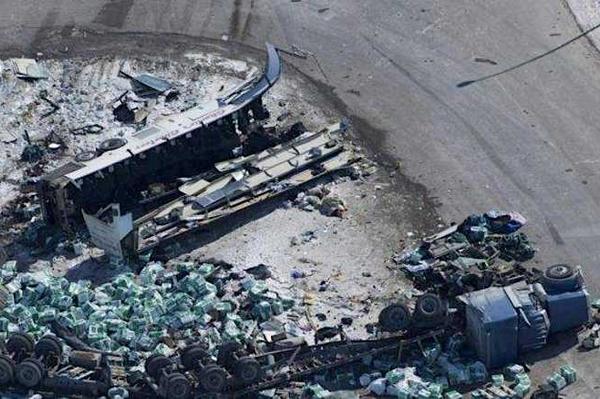 Humboldt Broncos team bus hit semi running stop sign