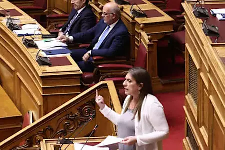 Άγρια κόντρα Φλωρίδη - Ζωής: «Θυμίζετε στρατιώτες Γιαπωνέζους, το έργο σας δεν κόβει πια εισιτήρια»