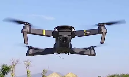 $ 99 Drone Χριστούγεννα Πώληση Σχεδόν έσπασε το Διαδίκτυο