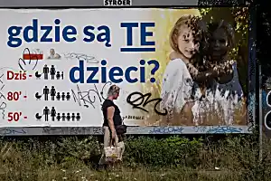 Η νέα κυβέρνηση της Πολωνίας θα προτείνει νομοθεσία για τη χαλάρωση της σχεδόν ολοκληρωτικής απαγόρευσης των αμβλώσεων
