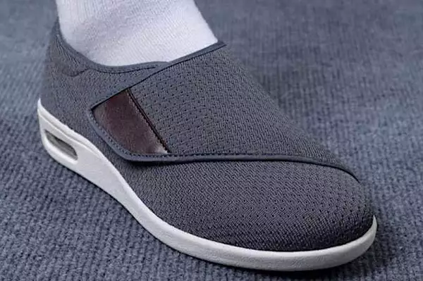 Discover the orthopedic anti-fall slippers that are revolutionizing the market