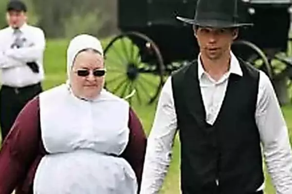 [Pics] 14 κανόνες που δεν ήξερες ότι πρέπει να τηρούν οι γυναίκες Amish