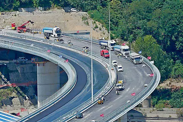 Η γέφυρα της Γένοβας είναι εκτός νόμου: "Οι εσωτερικοί γνώριζαν ήδη"