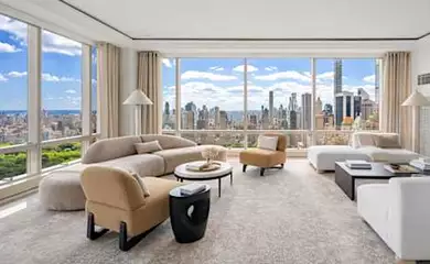 The Priciest Unit for Sale Atop Trump International Hotel & Tower Is All About the Views