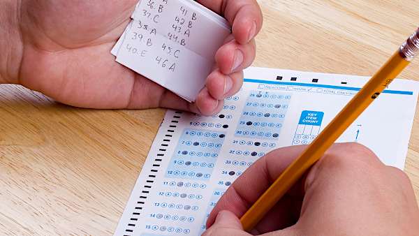 English-exam debacle shows State Education Department doesn’t give a damn about New York’s kids English-exam debacle shows State Education Department doesn’t give a damn about New York’s kids