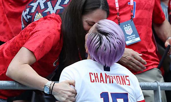 Megan Rapinoe seals her World Cup win with a kiss