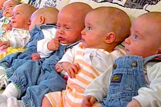 [Pics] World’s First Surviving Septuplets – Look At Them 20 Years Later