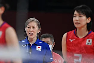 バレー女子敗退の原因　中田久美監督が信じた「伝説」と現実の差