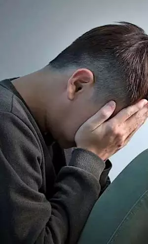 Φρίκη στη Θεσσαλονίκη: 55χρονη βίαζε τον γιο της οικιακής βοηθού της από όταν ήταν 9 ετών