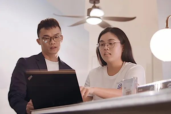 Transforming customer service with generative AI chatbots
