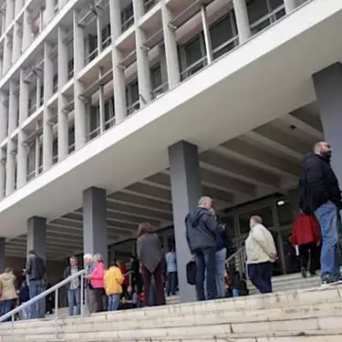 Δύο καθηγήτριες ιατρικής παραπέμπονται για τον θάνατο της τρίχρονης Κατερίνας