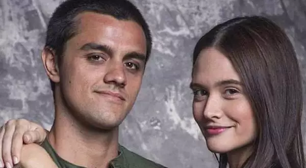 Juliana Paiva e Felipe Simas gravam primeiro beijo em novelas na pandemia