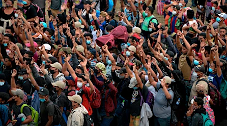 Autoridades de Guatemala usan la fuerza para contener a caravana