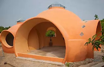 [Pics] Man Builds A 500 sq Dream House For Only $9,000, Wait Until You Look Inside