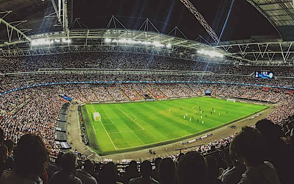 Las cáscaras de pipas en los estadios de fútbol serán abono