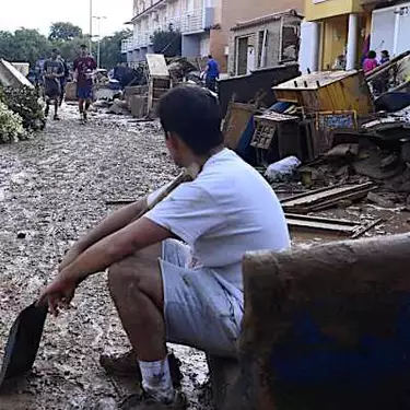 Death toll from Spain flash floods reaches 205 as troops search for missing people