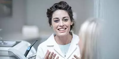 Ictus e fibrillazione atriale, il filo interdentale potrebbe aiutarci a prevenirli