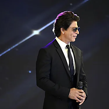 Shah Rukh Khan: Ινδός καρδιοκατακτητής και βασιλιάς του Bollywood