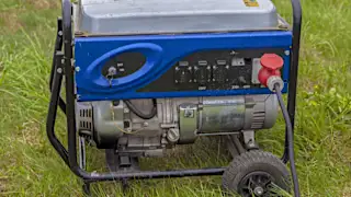 東京都 災害時に "非常用発電機" 旧モデル 大量処分中(価格はこちら)