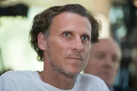 Former Man Utd striker Forlan hospitalised with broken ribs and collapsed lung 
