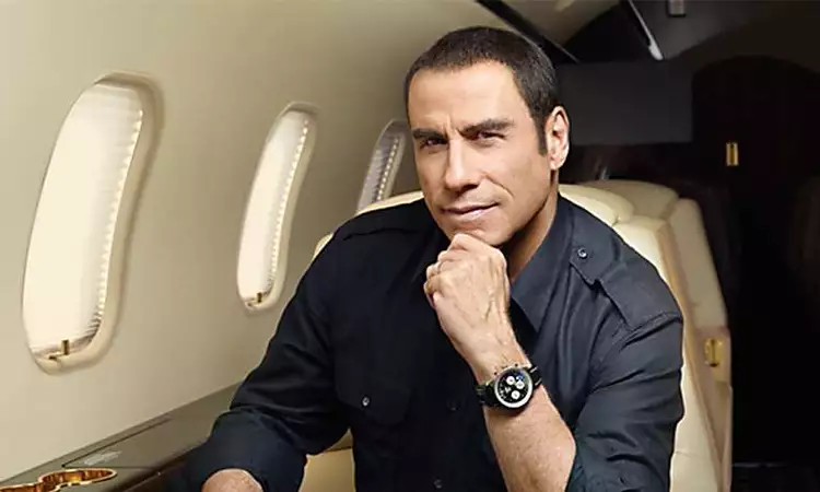 [Pics] John Travolta's Private Jet Puts Air Force One To Shame
