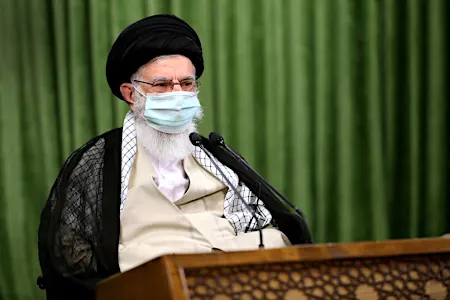 Η ιρανική οικονομία βρίσκεται στα πρόθυρα της κατάρρευσης λόγω αμερικανικών κυρώσεων, πανδημίας