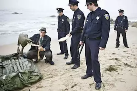 [Pics] 55 anni dopo, l'uomo che è scappato da Alcatraz invia questa nota all'FBI