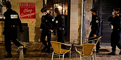 Οι γαλλικές πόλεις υπό την απαγόρευση της κυκλοφορίας Covid-19 καθώς η χώρα δημοσιεύει αριθμό νέων υποθέσεων