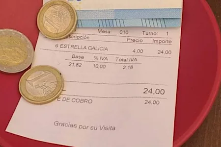 Struggling Bars Hike Up Beer Prices Causing Outrage as a Customer in Spain is Charged €24 For 6 Beers