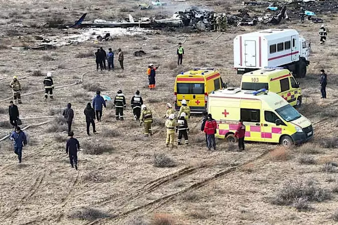 Queda de avião no Cazaquistão: acidente com mísseis aéreos pode ser causa da tragédia