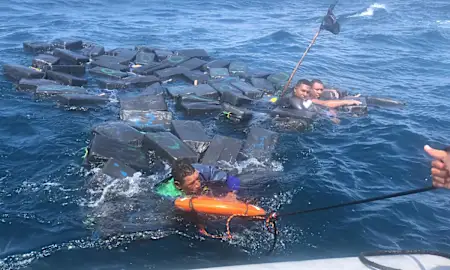 Οι ναρκοί είναι ναυαγώγιμοι και σώζονται με την προσκόλληση στο φορτίο κοκαΐνης