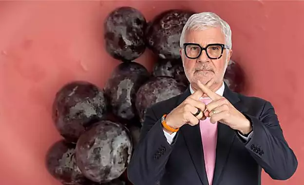 Top Cardiologist Begs...Quit Eating Blueberries Before This Happens