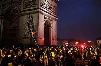 Hundreds arrested as police clash with 'Yellow Vest' protesters in Paris