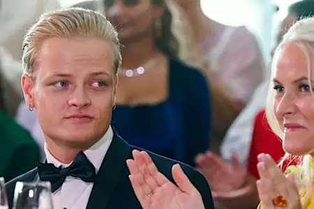 Νορβηγία: Για τέσσερις βιασμούς κατηγορείται ο γιος της πριγκίπισσας Μάριτ Νορβηγία: Για τέσσερις βιασμούς κατηγορείται ο γιος της πριγκίπισσας Μάριτ