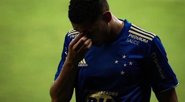 Fora da relação do Cruzeiro, Bissoli e Matheus Pereira fazem posts enigmáticos