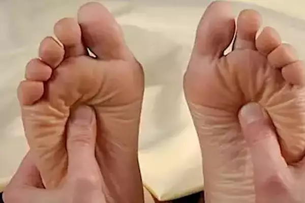 Neurologists: ½ Cup Each Morning Relieves Neuropathy Quickly!