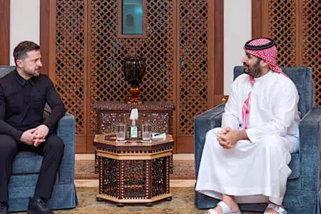 Ουκρανία και Σαουδική Αραβία υπέγραψαν συμφωνία για την αεράμυνα, σύμφωνα με ανώτερους αξιωματούχους στο AFP Ουκρανία και Σαουδική Αραβία υπέγραψαν συμφωνία για την αεράμυνα, σύμφωνα με ανώτερους αξιωματούχους στο AFP