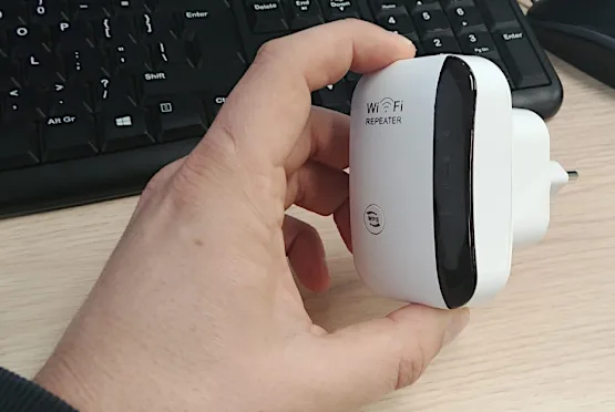 New WiFi Booster Stops Expensive Internet in Pakistan