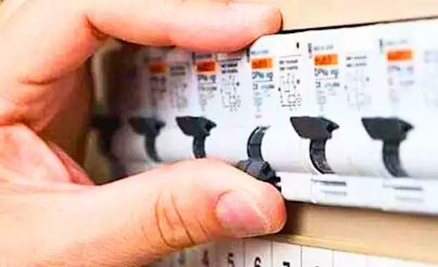 Electrician reveals: 1 simple tip to slash your electricity bill by up to 90%